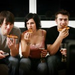eating-pizza-tv